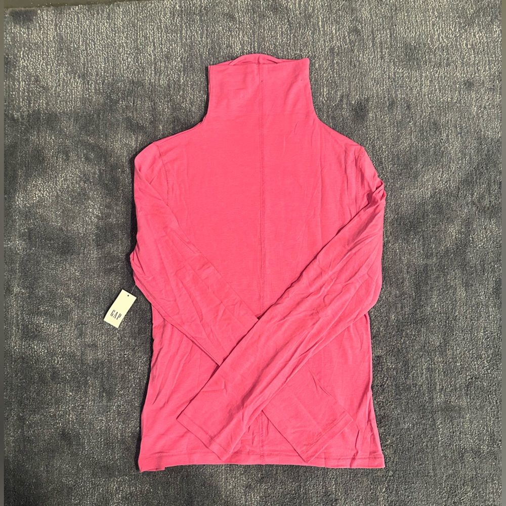 Pink GAP Turtle Nexk